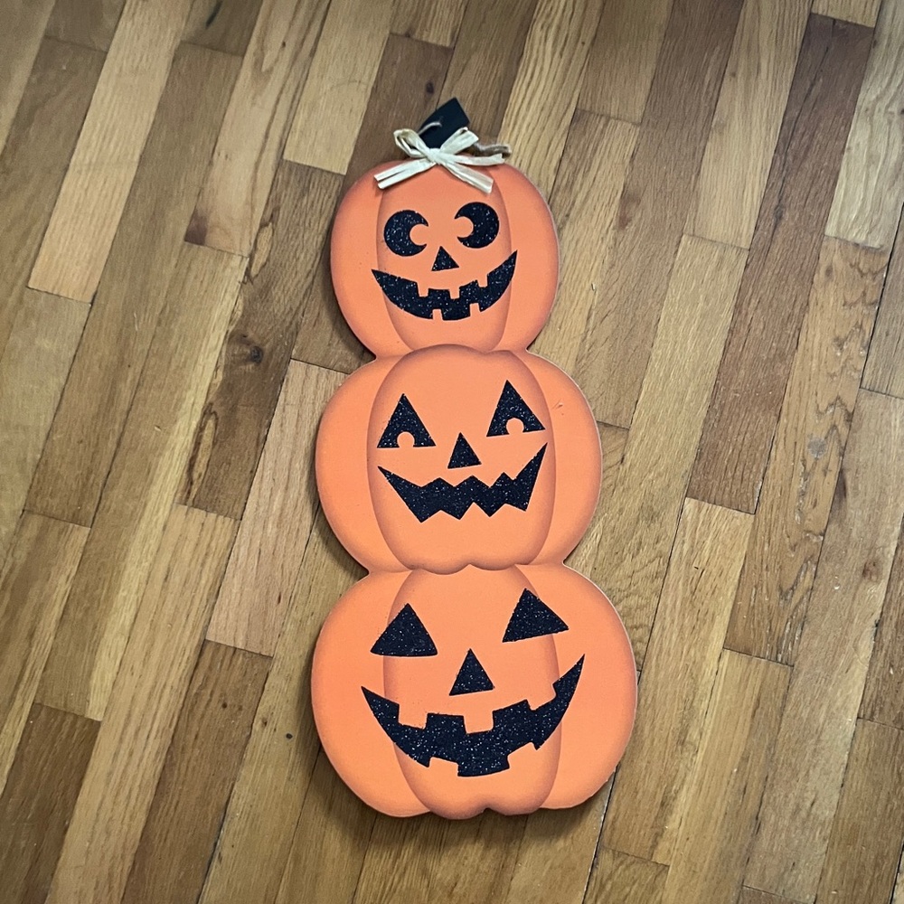 Decorative Halloween Pumpkin Stack